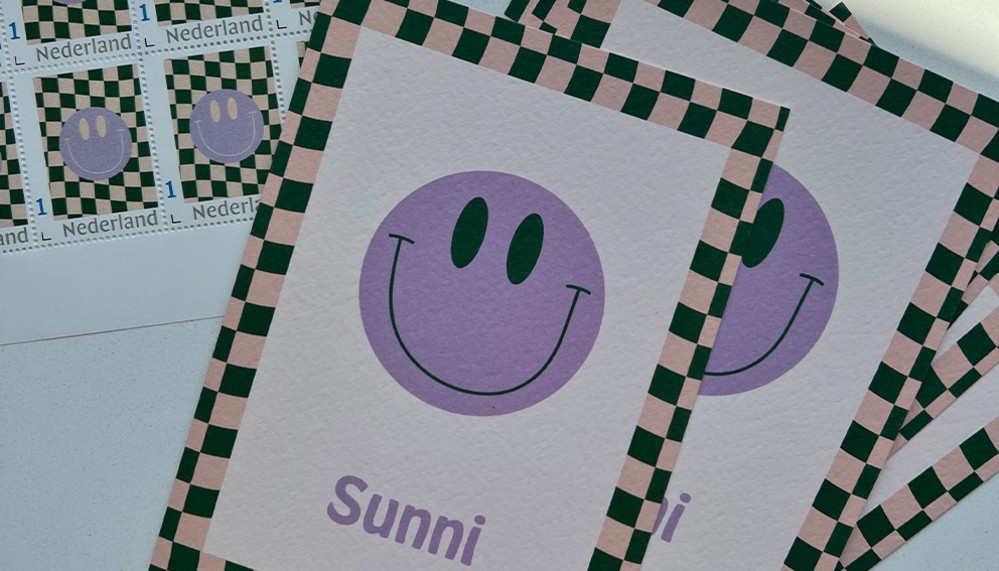 Persoonlijke postzegel smiley ruitjes patroon - sunni