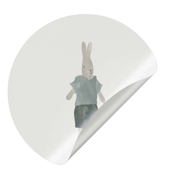 Sluitsticker watercolor konijn met korte broek en t-shirt